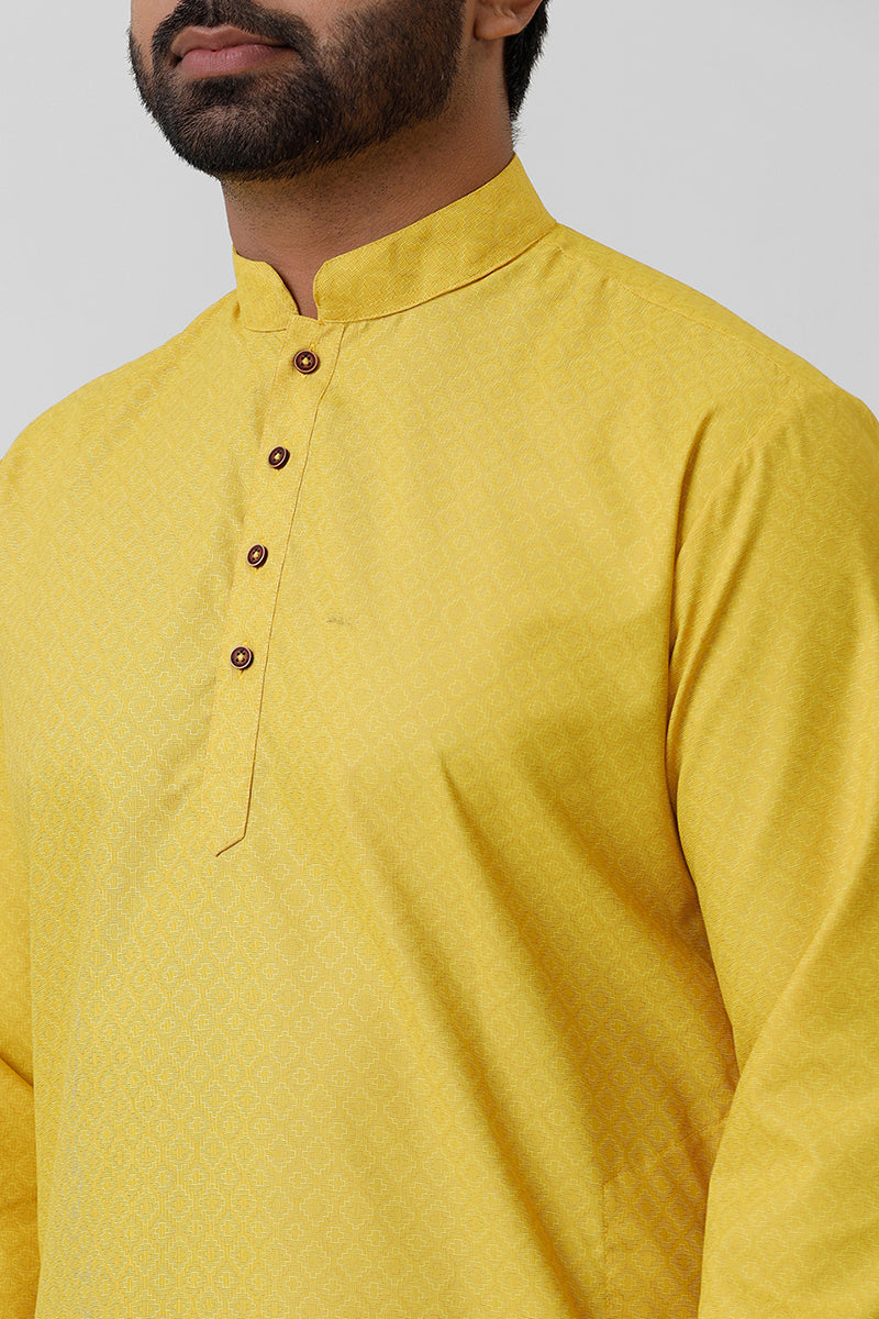 uathayam haldi kurta for mens