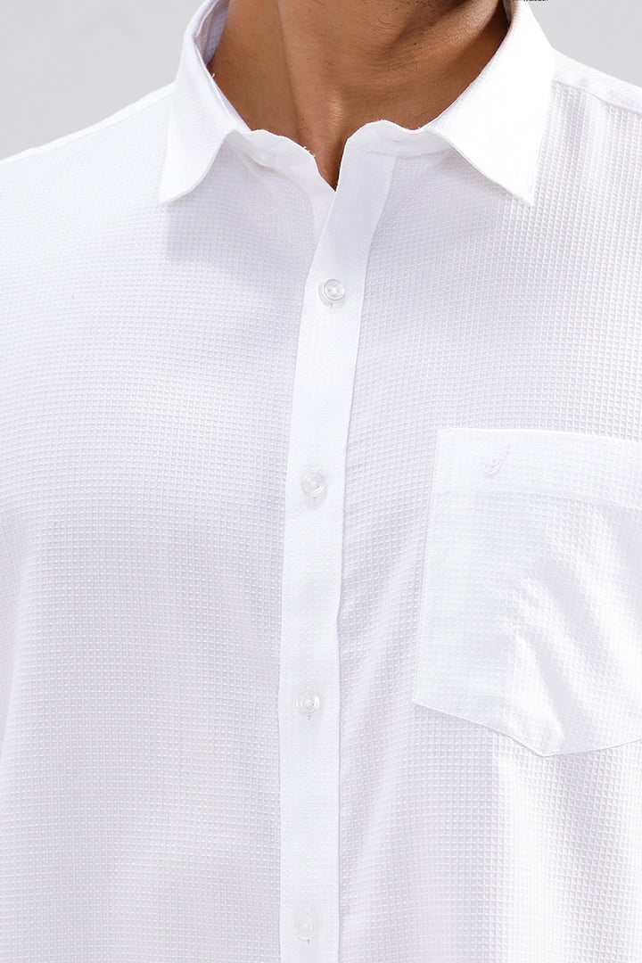 Uathayam white waffle texture shirt for men