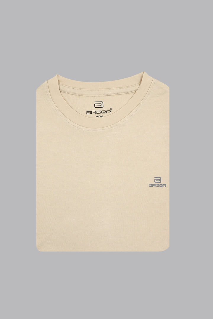 Beige t-shirt with a ariser brand logo on a gray background