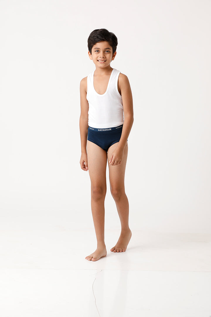 Lightweight breathable briefs for kids