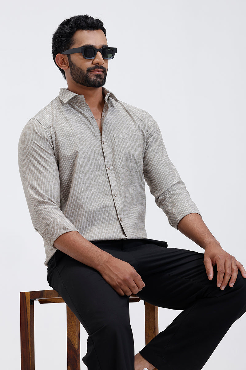 Stylish men’s shirt and trouser set