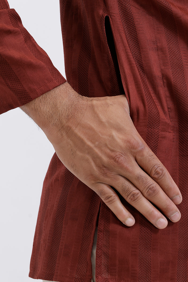 Full sleeve red kurta Uathayam