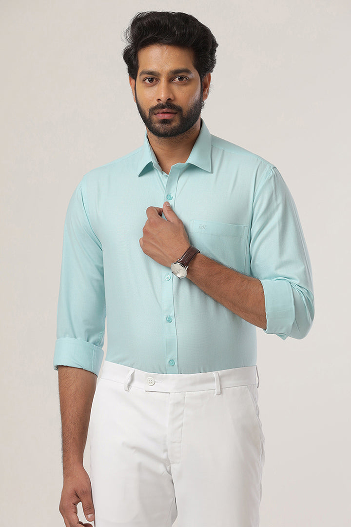 Stylish men’s shirt combo